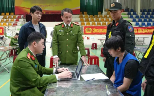 Triệt phá 2 băng nhóm lừa đảo công nghệ cao hơn 2.300 tỷ đồng, Công an Cao Bằng được Bộ Công an khen