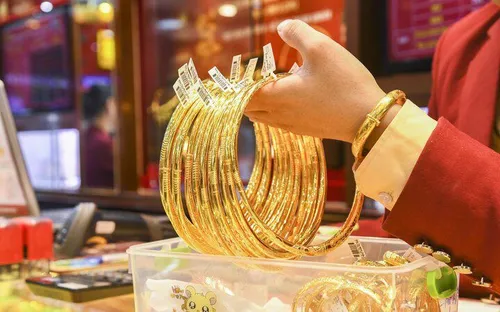 Giá vàng thế giới tăng trở lại, trong nước giảm nhẹ