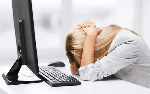 Khi nào áp lực công việc cần đi khám chuyên khoa tâm thần?