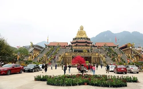 Dịp nghỉ lễ năm 2026: nhiều lựa chọn du lịch biển, núi và tâm linh cho người lao động