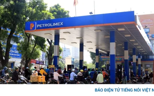 Giá xăng dầu mới nhất: RON95-III lên 29.120 đồng/lít