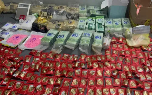 Công an cảnh báo nguy cơ từ ma túy tổng hợp “nước vui”, thuốc lắc lan rộng