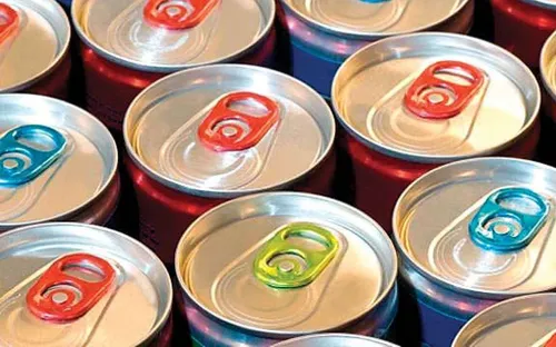 Uống nước tăng lực kéo dài, người đàn ông 35 tuổi bị yếu liệt hai chân