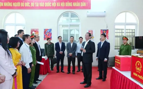 Phó Chủ tịch Quốc hội Trần Quang Phương kiểm tra công tác bầu cử tại Thanh Hóa