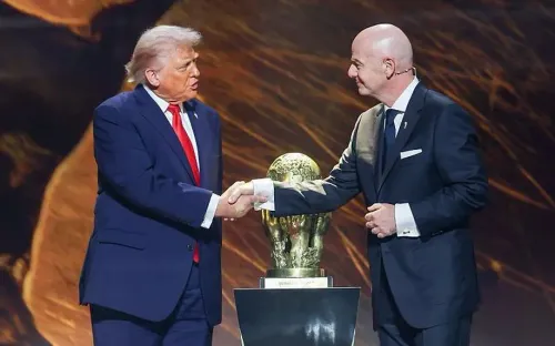 Tranh cãi phát biểu của ông Trump làm dấy lên lời kêu gọi tước quyền đăng cai World Cup 2026 của Mỹ