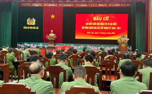 Công an Đắk Lắk bỏ phiếu sớm: Sẵn sàng tâm thế bảo vệ an ninh ngày bầu cử