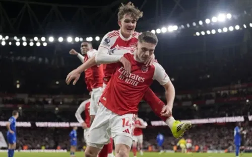 Max Dowman lập kỷ lục cầu thủ trẻ nhất ghi bàn Ngoại hạng Anh, Arsenal thắng Everton