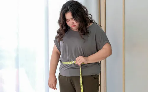 Vì sao phụ nữ dễ tăng cân sau tuổi 40?