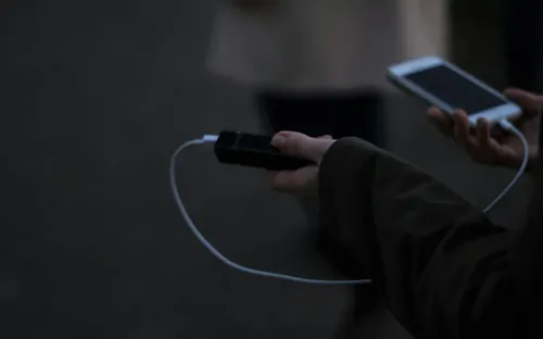 Thói quen dùng sạc dự phòng có thể âm thầm làm hại pin điện thoại