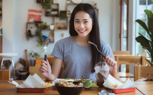 Ăn sáng đúng cách để duy trì năng lượng và sức khỏe suốt ngày