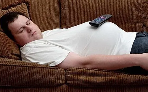 Nằm ngay sau khi ăn có thể gây trào ngược dạ dày