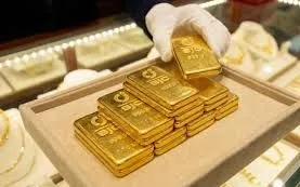 Giá vàng SJC giảm mạnh gần 5 triệu đồng/lượng, vàng thế giới cũng lao dốc