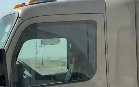 Xe đầu kéo tự hành chở cát ra mắt tại Lưu vực Permian với 13 camera và công nghệ LiDAR