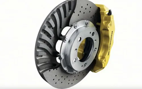 Phanh carbon-ceramic trên siêu xe: Đắt đỏ nhưng có thực sự cần thiết?