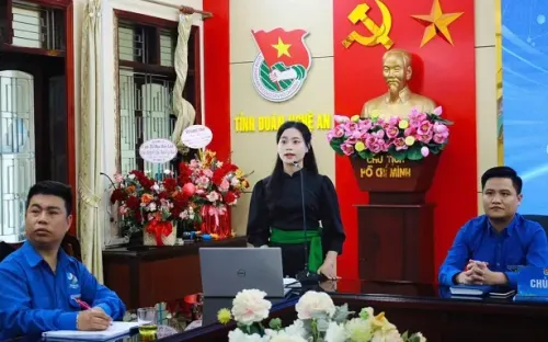 Nữ giáo viên người Ơ Đu đầu tiên trúng cử đại biểu Quốc hội