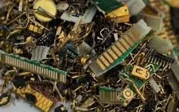 Bên trong laptop có vàng: Lượng rất nhỏ, khó khai thác thủ công