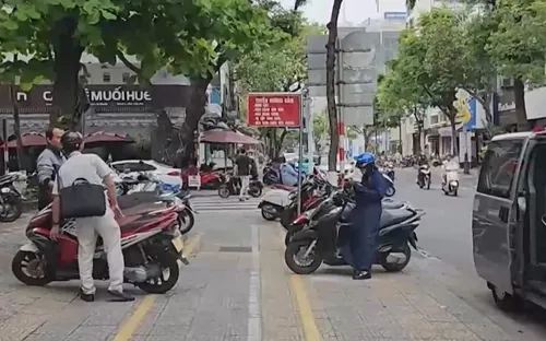 Đà Nẵng cấm kinh doanh trên vỉa hè