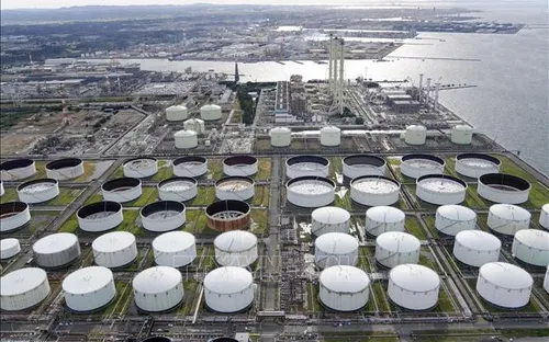 IEA cân nhắc xả thêm dầu dự trữ để ứng phó khủng hoảng năng lượng