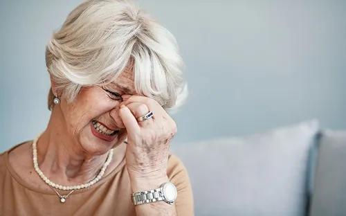 Nguy cơ mắc bệnh mắt tăng theo tuổi, cần chủ động bảo vệ thị lực