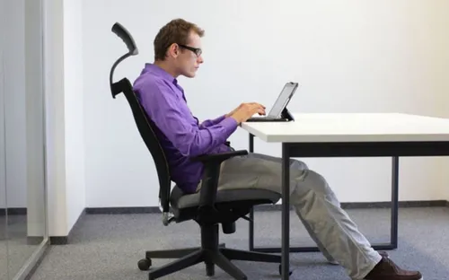Ngồi sai tư thế gây hàng loạt vấn đề sức khỏe, tăng nguy cơ tổn thương cột sống