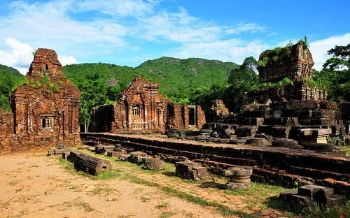 Hành trình di sản tìm về nguồn cội văn hóa Chăm tại khu di tích Mỹ Sơn