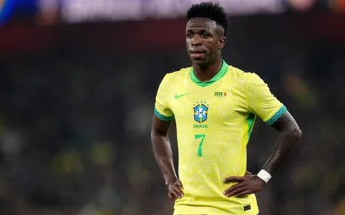 Vinícius sẵn sàng gánh vác vai trò lớn hơn, nhưng không xem Brazil là ứng viên vô địch World Cup 2026