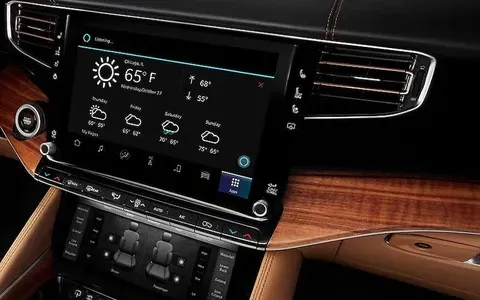 Hệ thống giải trí – “tử huyệt” tiềm ẩn của ô tô hiện đại