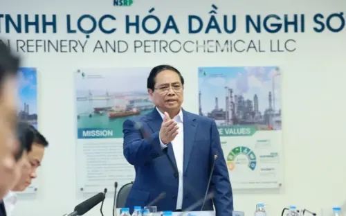 Thủ tướng yêu cầu Nhà máy lọc hóa dầu Nghi Sơn đa dạng hóa nguồn cung, nâng cao hiệu quả hoạt động
