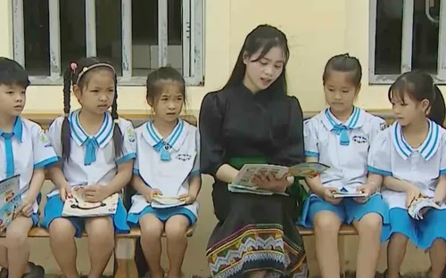 Hành trình trở thành nữ đại biểu Quốc hội trẻ nhất của cô giáo dân tộc Ơ Đu