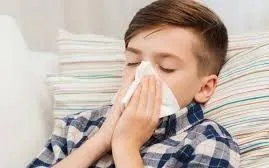 Cúm mùa tưởng nhẹ nhưng có thể gây biến chứng nặng