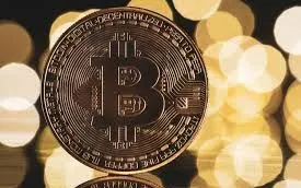 Giá tiền điện tử lao dốc, bitcoin giảm xuống dưới 66.300 USD