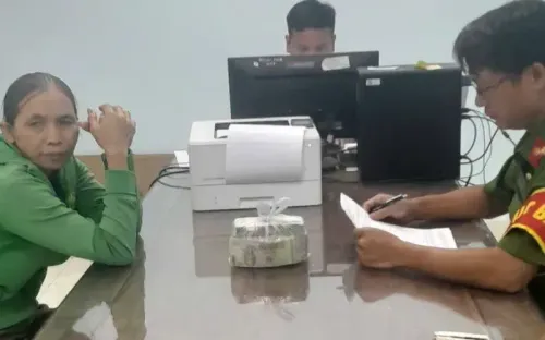 Bắt nhanh “nữ đạo chích” trộm 300 triệu đồng sau chưa đầy 1 giờ