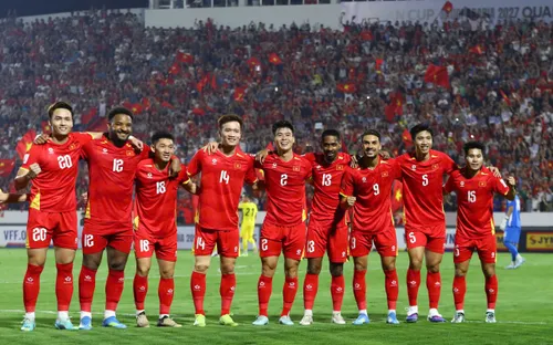 Việt Nam và Thái Lan cùng vào Top 100 FIFA sau hơn 20 năm