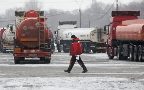 Nga gia hạn lệnh cấm xuất khẩu xăng đến hết tháng 7