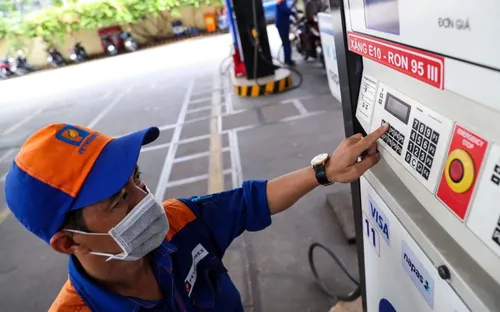 Bộ Công Thương theo sát diễn biến giá xăng dầu để điều hành phù hợp