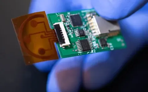 Thiết bị đeo đo căng thẳng qua mồ hôi được Nga phát triển và đăng ký sáng chế