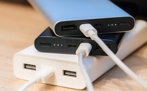 Trung Quốc siết chặt tiêu chuẩn pin dự phòng, sản phẩm giá rẻ đối mặt “lọc bỏ”