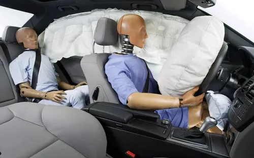 Vì sao túi khí bên hông dùng cảm biến áp suất thay vì gia tốc?