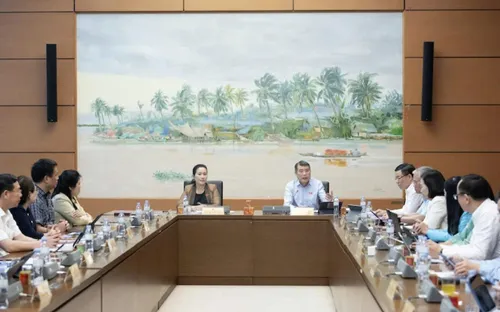 Thủ tướng: Không chấp nhận tăng trưởng cao mà bất ổn vĩ mô