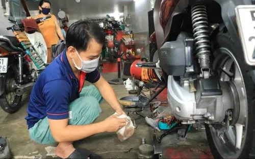 Nhiều chủ xe máy lơ là bảo dưỡng, chỉ sửa chữa khi xe đã hư hỏng