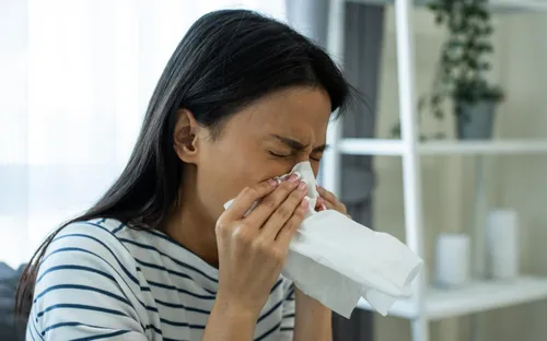 Cảnh báo: Viêm xoang có thể “phá hủy” xương trán nếu không điều trị kịp thời