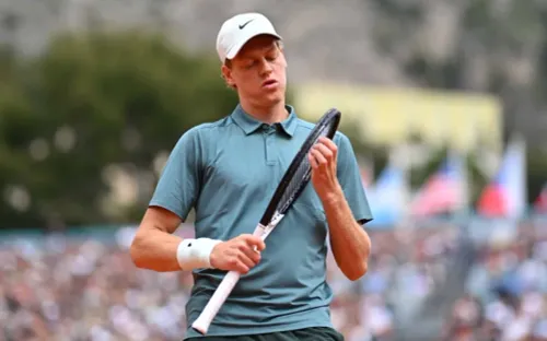 Jannik Sinner vào chung kết Monte-Carlo, nối dài chuỗi thắng ấn tượng