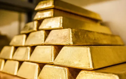 Giá vàng rung lắc mạnh, chuyên gia vẫn kỳ vọng sớm chinh phục mốc 5.000 USD/ounce