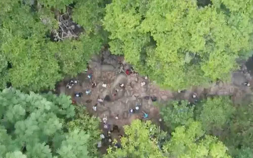 Giữ rừng bằng tín ngưỡng