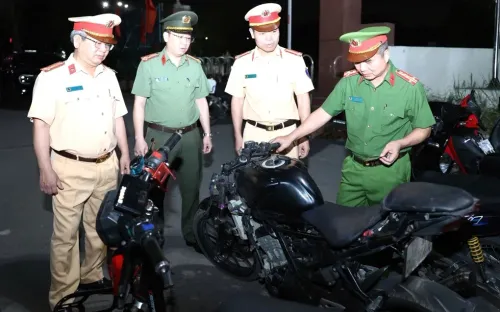 Phó Giám đốc Công an Ninh Bình trực tiếp chỉ đạo xử lý "quái xế", yêu cầu không có vùng cấm