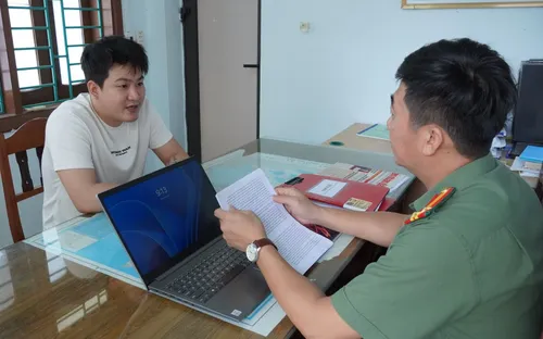 Triệt phá đường dây "đổi sim" chiếm đoạt hơn 23 tỷ đồng, rửa tiền qua tiền điện tử
