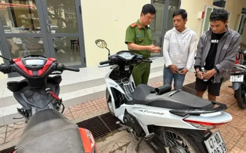 Trộm xe liên tỉnh, hai đối tượng dùng dao và bình xịt hơi cay chống trả vẫn bị bắt