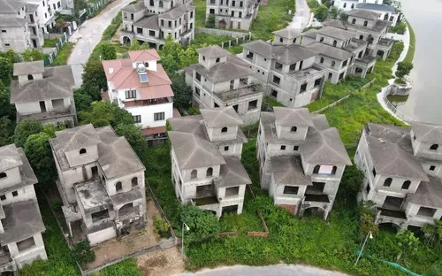 Bất động sản thanh khoản yếu: “Cắt lỗ” lan rộng nhưng chưa đủ hấp dẫn