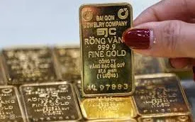 Giá vàng SJC nới rộng chênh lệch mua - bán, rủi ro tăng cao