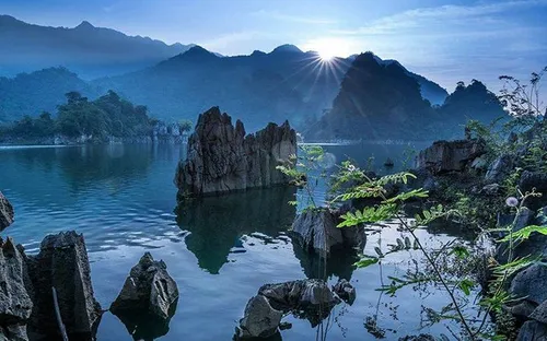 Nà Hang: Vùng đất “99 ngọn núi” và những huyền thoại giữa đại ngàn